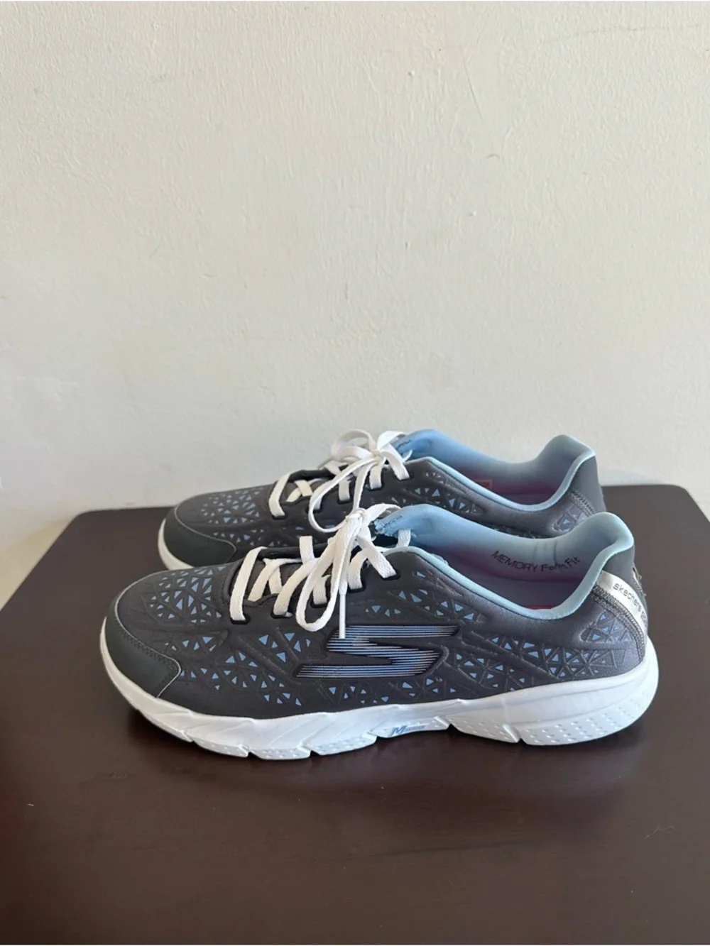 Skechers GOfit 2 Presto Women's Cross-Trainers Size 10 New